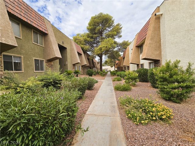 5471 Indian River Drive 411, Las Vegas, NV 89103