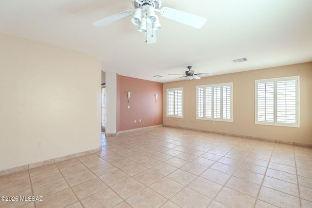 312 N Cedar Crest Drive, Green Valley, AZ 85614