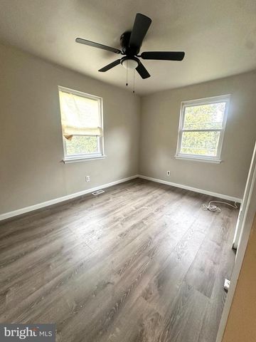 33 FRANKLIN DR, Voorhees, NJ 08043