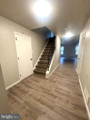 33 FRANKLIN DR, Voorhees, NJ 08043