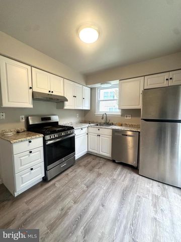 33 FRANKLIN DR, Voorhees, NJ 08043