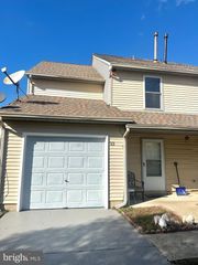 33 FRANKLIN DR, Voorhees, NJ 08043