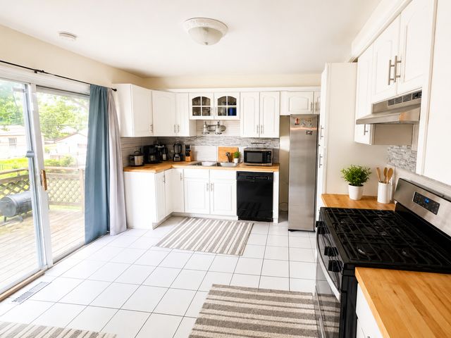 21729 GAILINE Avenue, Sauk Village, IL 60411