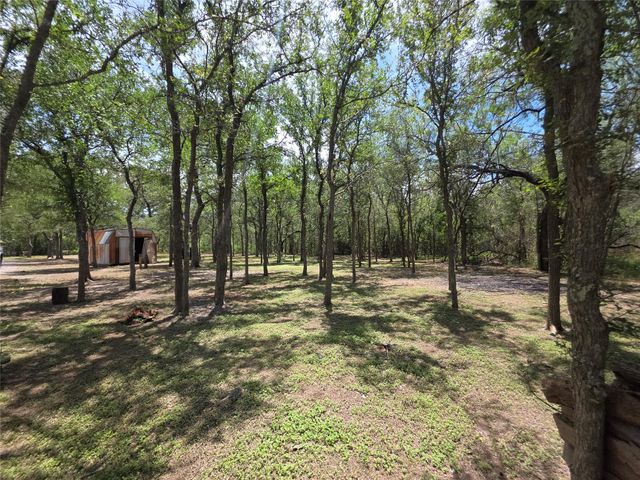 184 Oak Forest CT, Cedar Creek, TX 78612