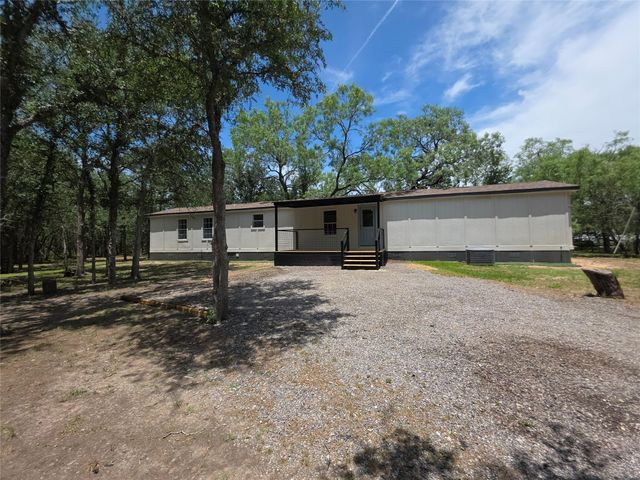 184 Oak Forest CT, Cedar Creek, TX 78612