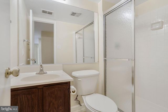 5686 CHAPEL RUN CT, Centreville, VA 20120