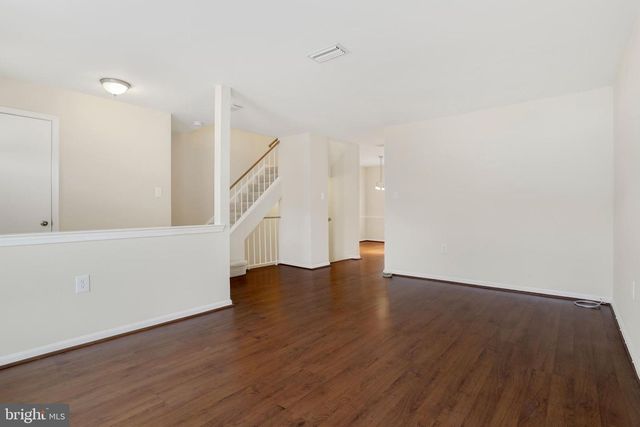 5686 CHAPEL RUN CT, Centreville, VA 20120
