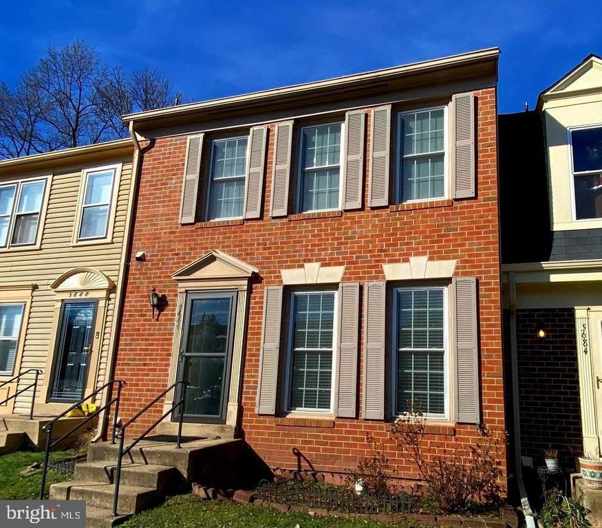 5686 CHAPEL RUN CT, Centreville, VA 20120