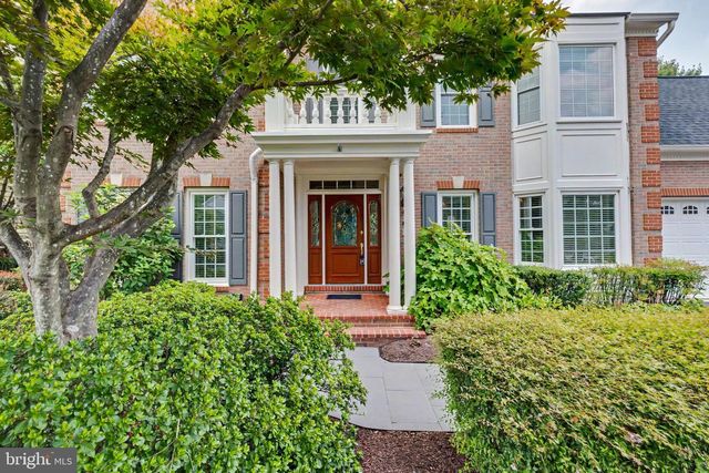 12916 HEDGETOP DR, Herndon, VA 20171