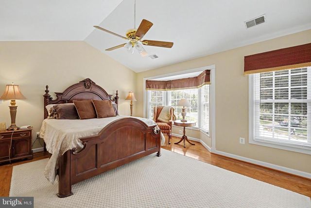 12916 HEDGETOP DR, Herndon, VA 20171