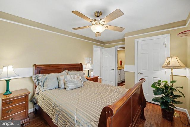 12916 HEDGETOP DR, Herndon, VA 20171