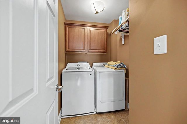 12916 HEDGETOP DR, Herndon, VA 20171