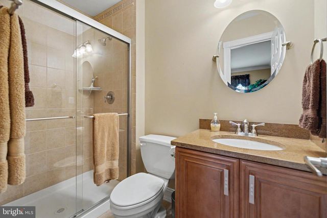 12916 HEDGETOP DR, Herndon, VA 20171