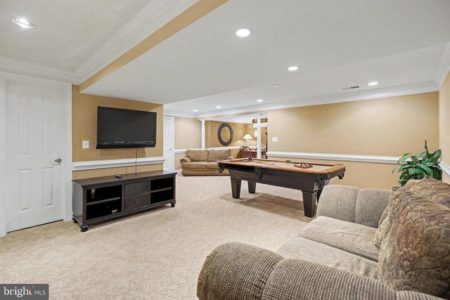 12916 HEDGETOP DR, Herndon, VA 20171