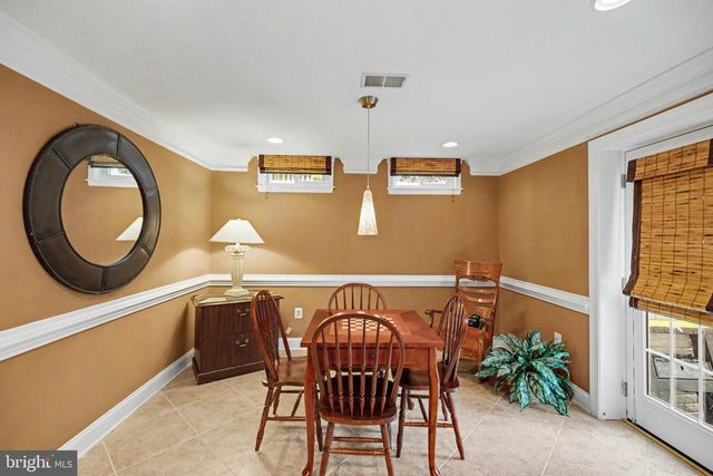 12916 HEDGETOP DR, Herndon, VA 20171