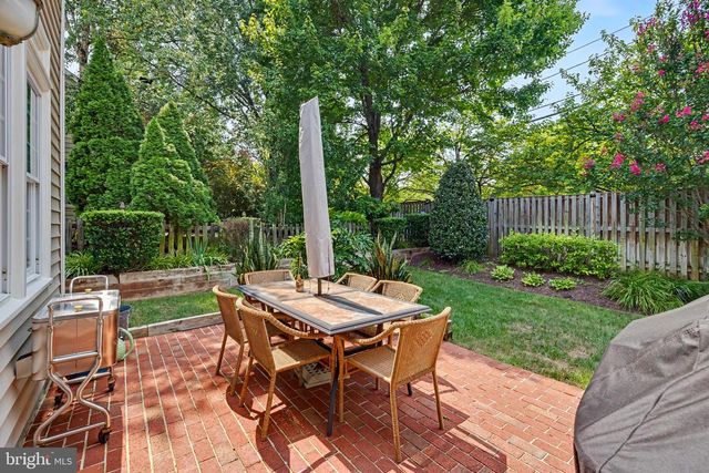 12916 HEDGETOP DR, Herndon, VA 20171