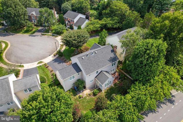 12916 HEDGETOP DR, Herndon, VA 20171
