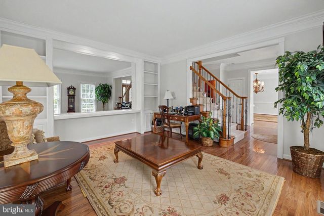 12916 HEDGETOP DR, Herndon, VA 20171