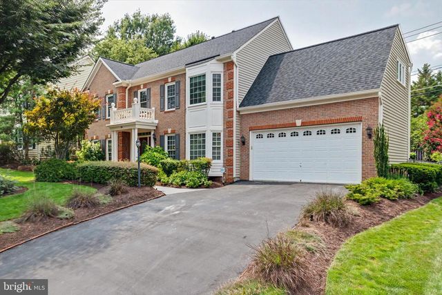 12916 HEDGETOP DR, Herndon, VA 20171
