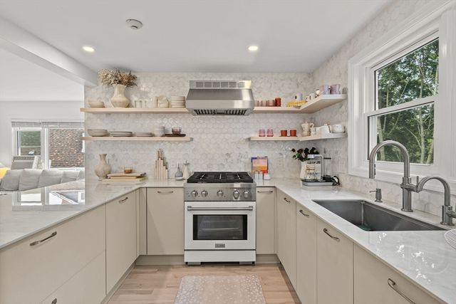 59 Monadnock St 1, Boston, MA 02125