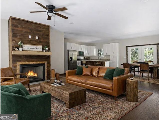 1968 Newport Drive, Ellijay, GA 30540
