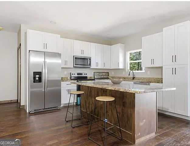 1968 Newport Drive, Ellijay, GA 30540