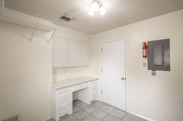 3909 Crestridge Dr, Midland, TX 79707