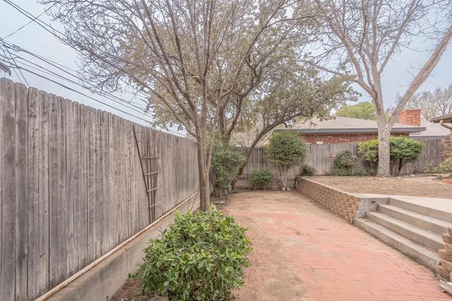 3909 Crestridge Dr, Midland, TX 79707