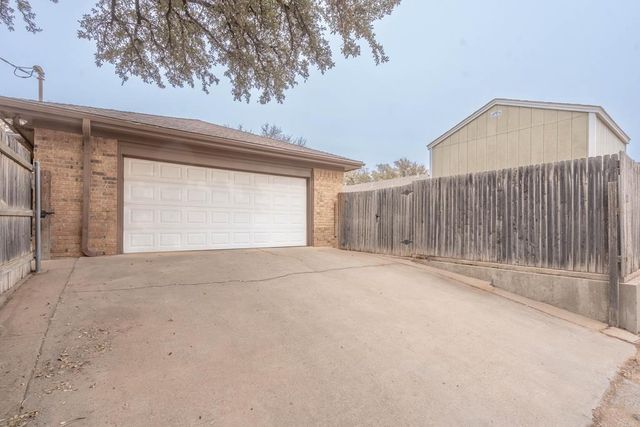 3909 Crestridge Dr, Midland, TX 79707