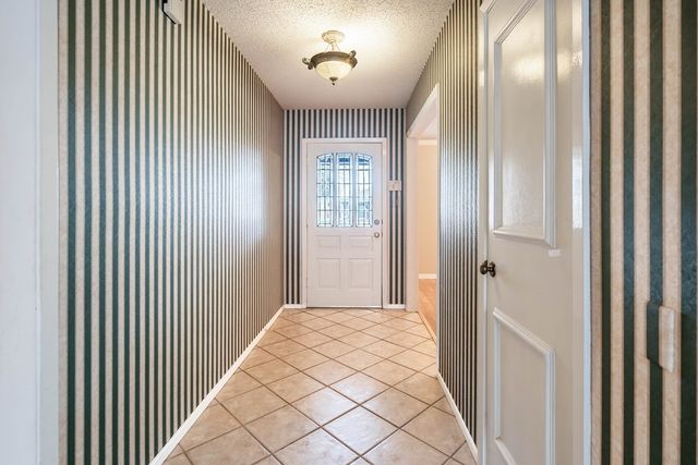 3909 Crestridge Dr, Midland, TX 79707