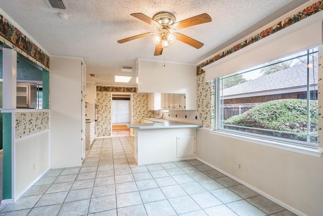 3909 Crestridge Dr, Midland, TX 79707