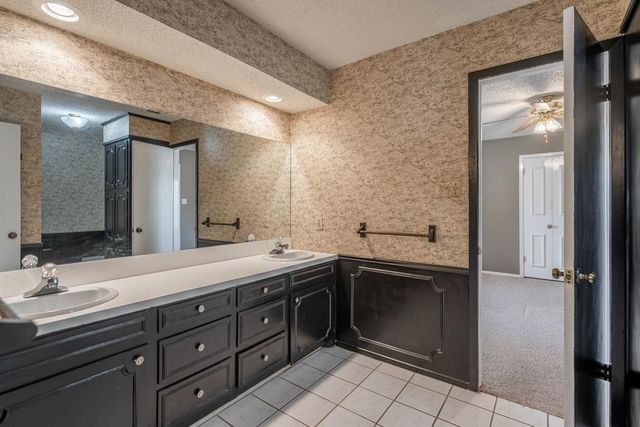 3909 Crestridge Dr, Midland, TX 79707