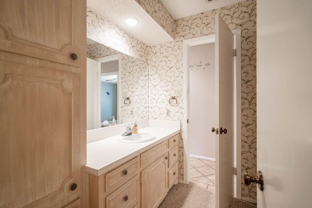 3909 Crestridge Dr, Midland, TX 79707