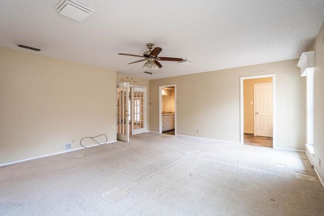 3909 Crestridge Dr, Midland, TX 79707