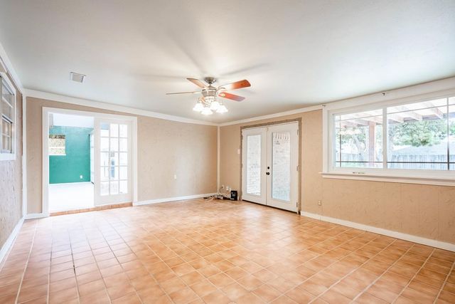 3909 Crestridge Dr, Midland, TX 79707