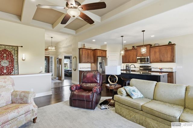 2726 N 191 Avenue, Elkhorn, NE 68022