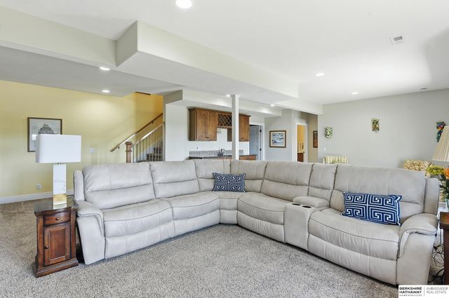 2726 N 191 Avenue, Elkhorn, NE 68022