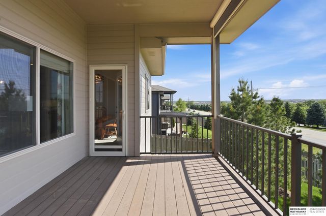 2726 N 191 Avenue, Elkhorn, NE 68022
