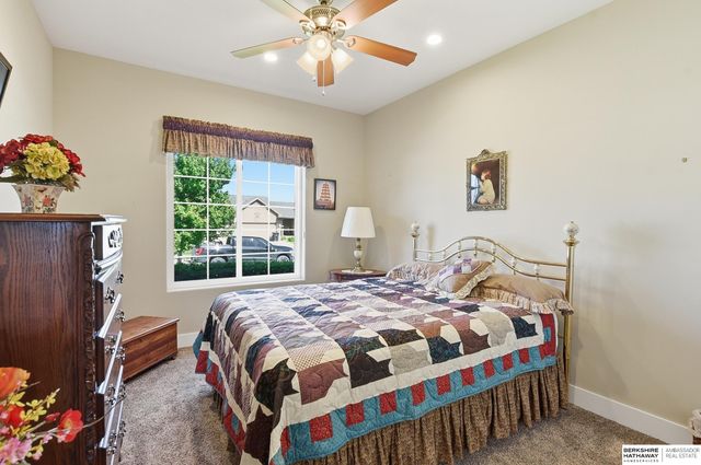 2726 N 191 Avenue, Elkhorn, NE 68022