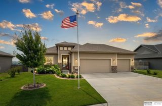 2726 N 191 Avenue, Elkhorn, NE 68022