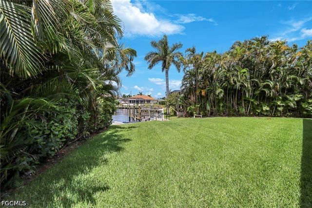 2819 El Dorado PKWY W, Cape Coral, FL 33914