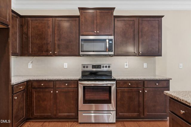 51 Forest Glade Court, Clayton, NC 27527