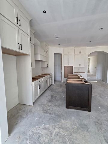 172 Cherokee S Drive, Waleska, GA 30183