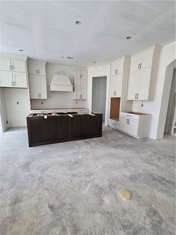 172 Cherokee S Drive, Waleska, GA 30183