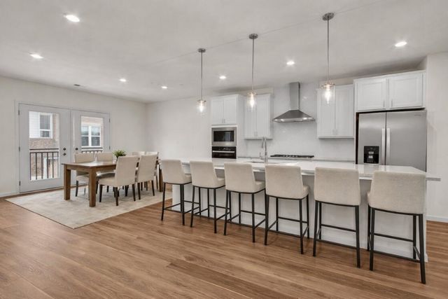 6275 Sandbelt Drive, Woodridge, IL 60517