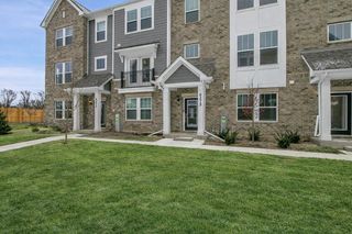 6275 Sandbelt Drive, Woodridge, IL 60517