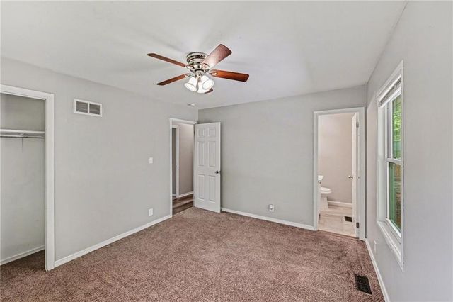 8700 E 91st Street, Kansas City, MO 64138