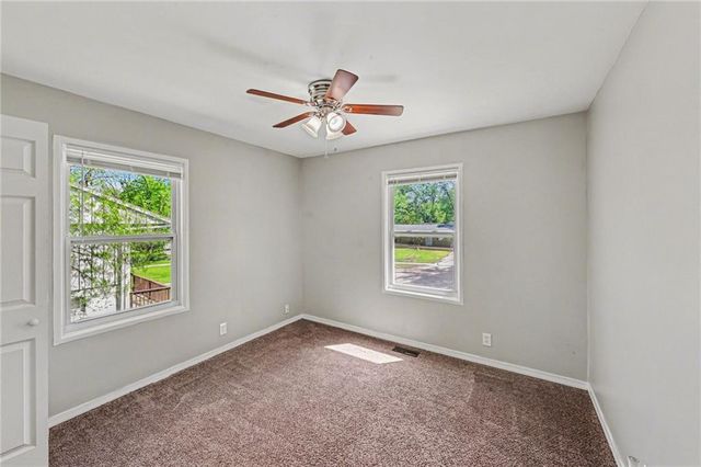 8700 E 91st Street, Kansas City, MO 64138