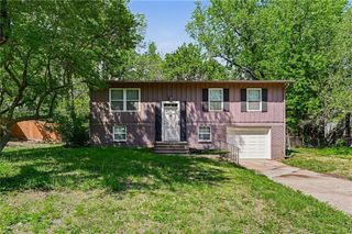 8700 E 91st Street, Kansas City, MO 64138
