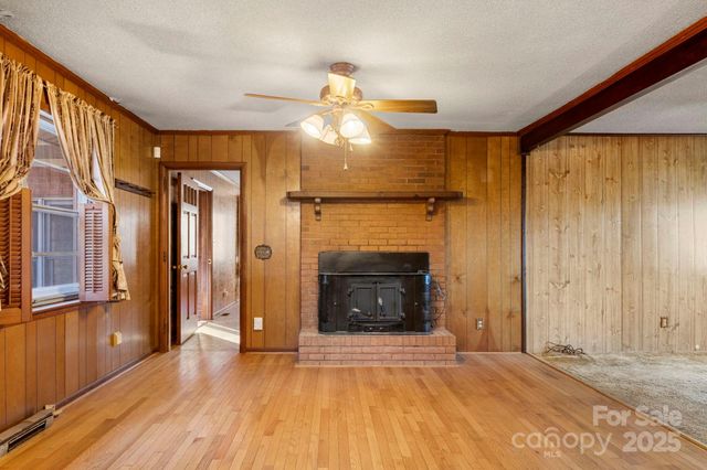 1801 Gemway Drive, Charlotte, NC 28216